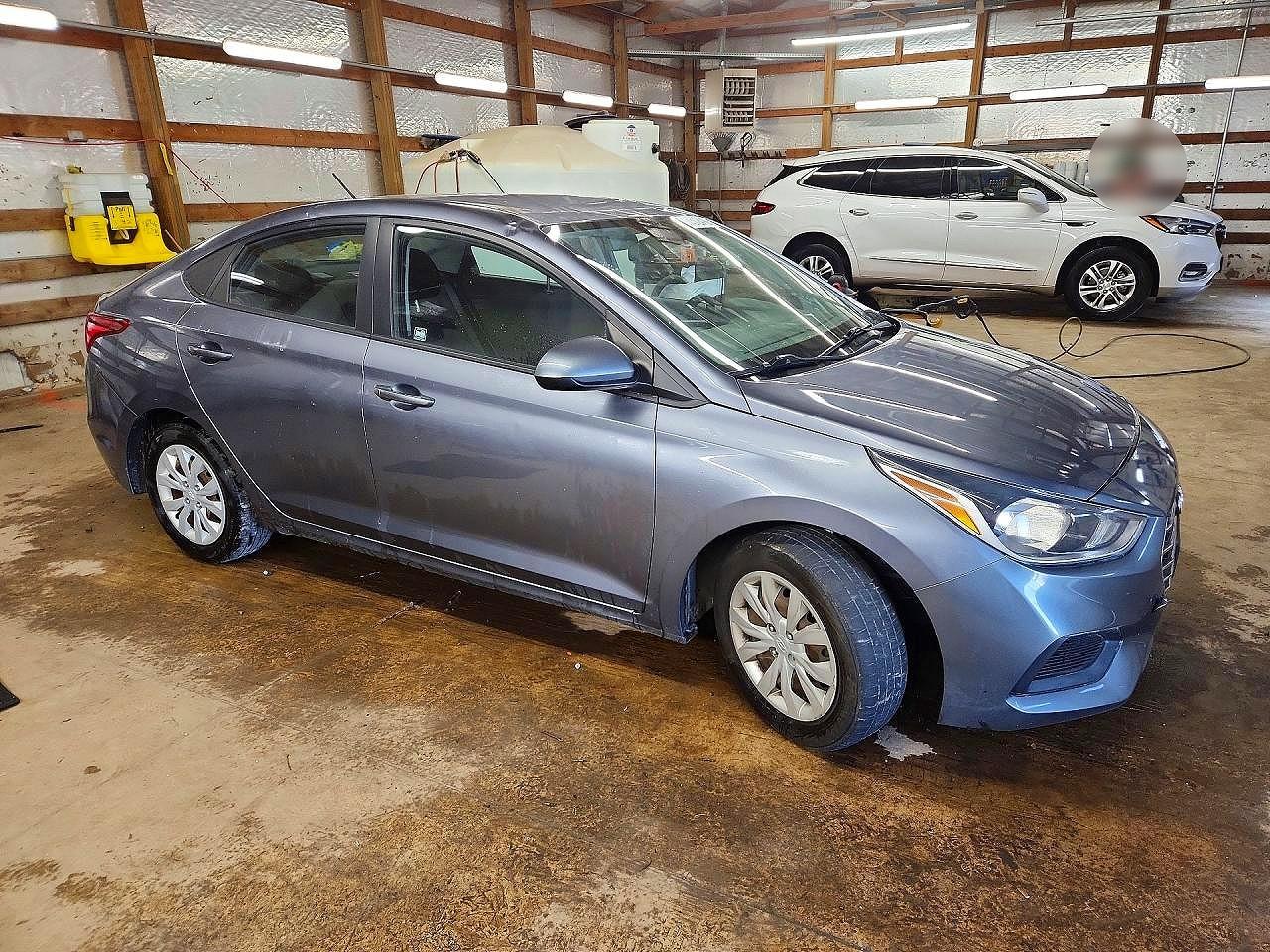 2020 Hyundai Accent Se - Фото 4