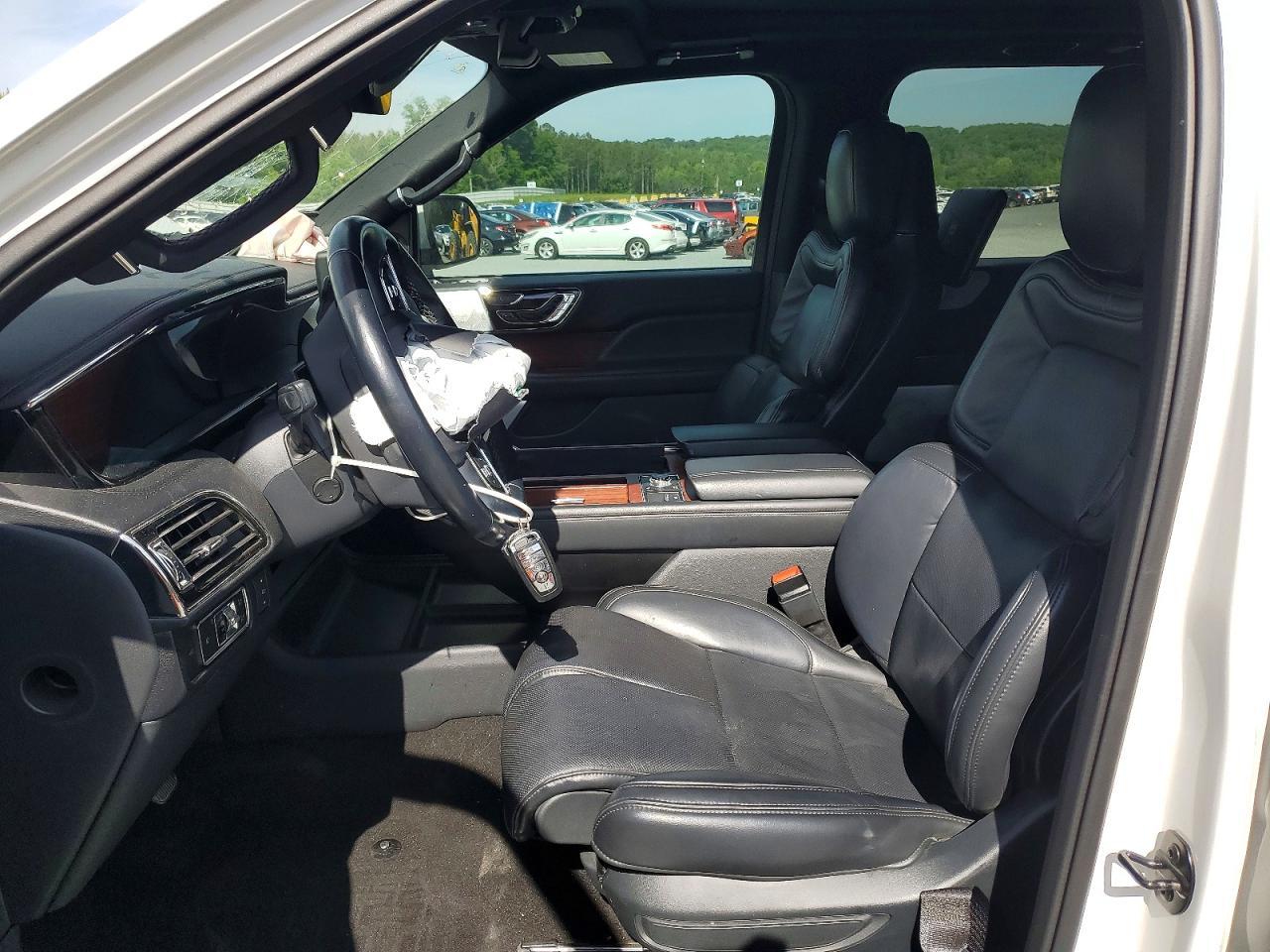 2023 Lincoln Navigator L Reserve - Image 7