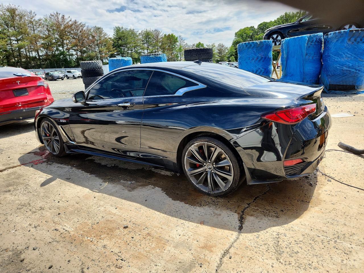 2019 Infiniti Q60 Red Sport 400 - Image 2