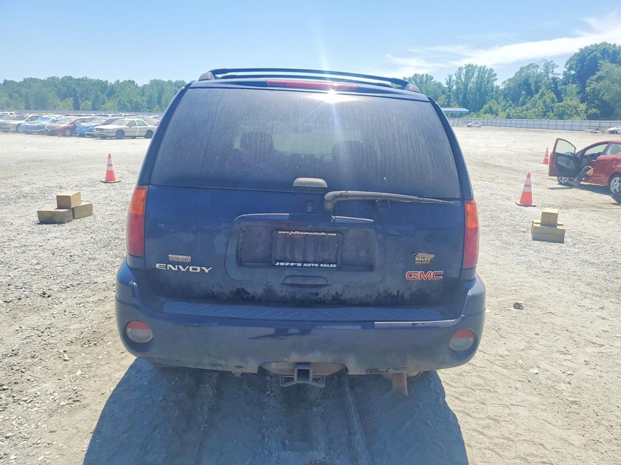 2007 GMC Envoy - Image 6