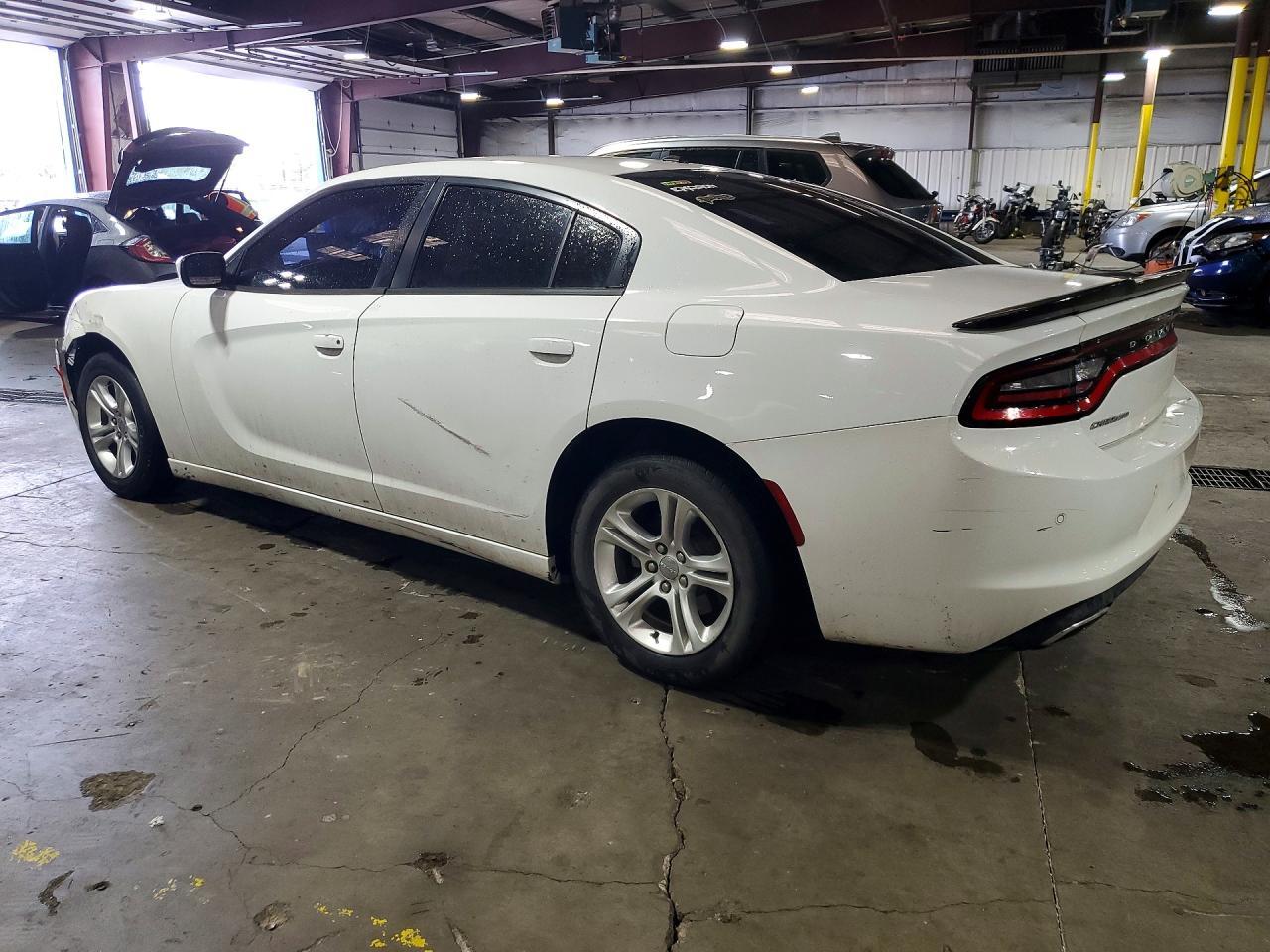 2016 Dodge Charger Se - Фото 2