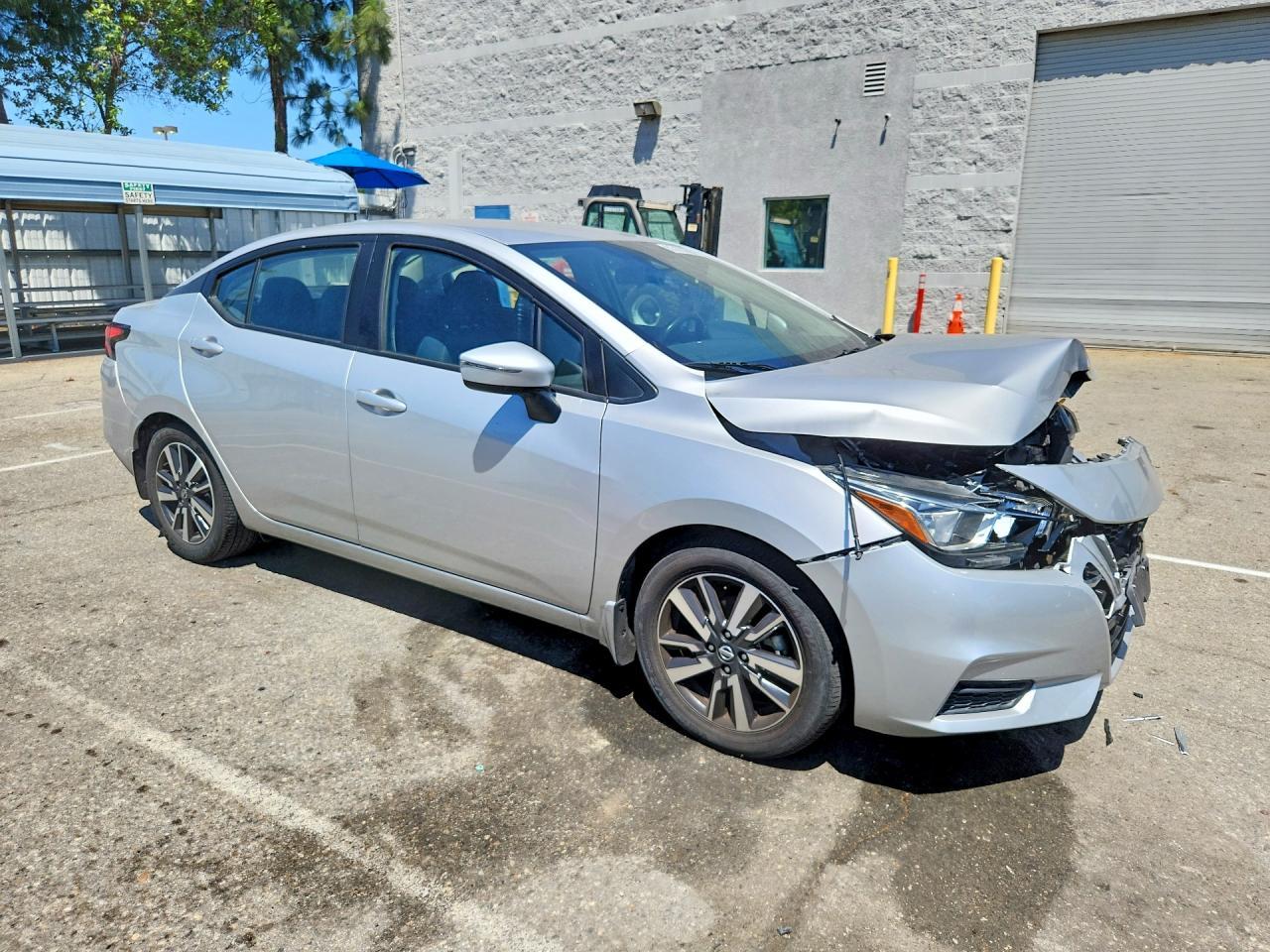 2020 Nissan Versa Sv - Фото 4
