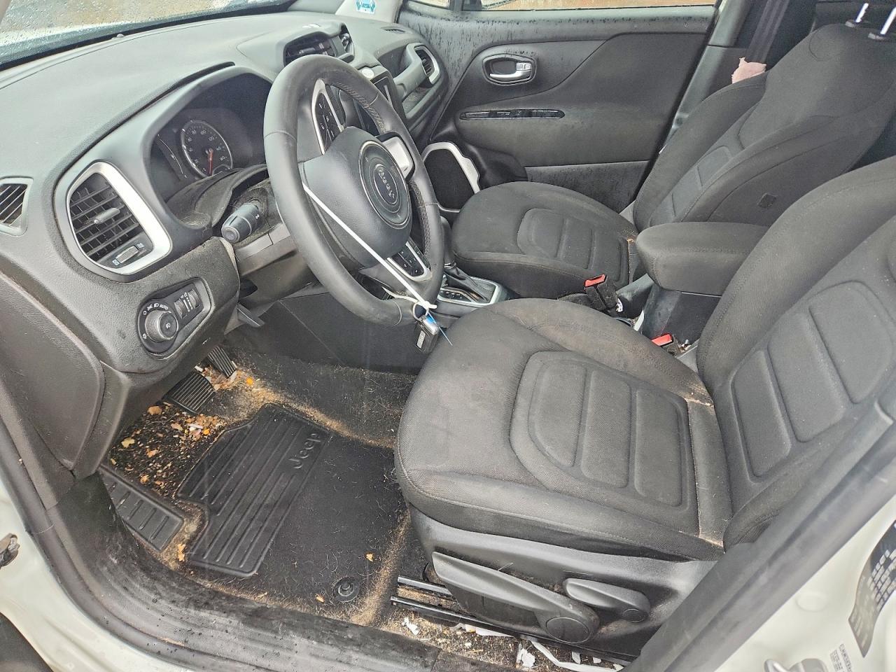 2020 Jeep Renegade Latitude - Image 7
