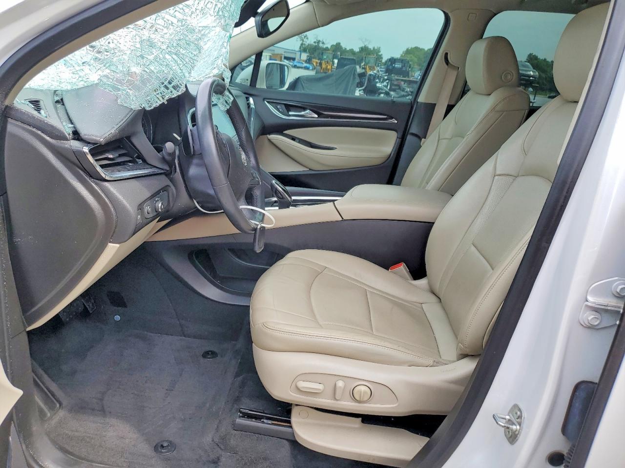 2019 Buick Enclave Essence - Image 7