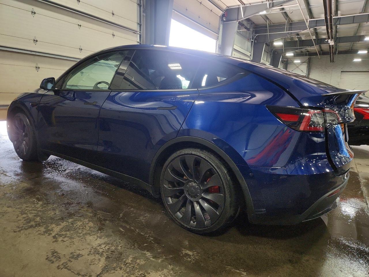 2023 Tesla Model Y - Image 2
