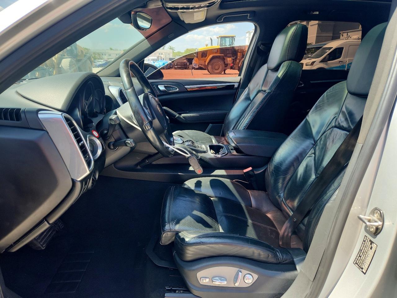 2013 Porsche Cayenne - Image 7