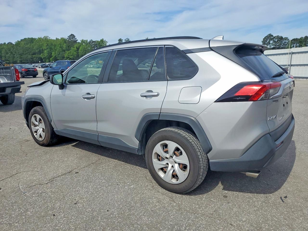 2019 Toyota Rav4 Le - Фото 2