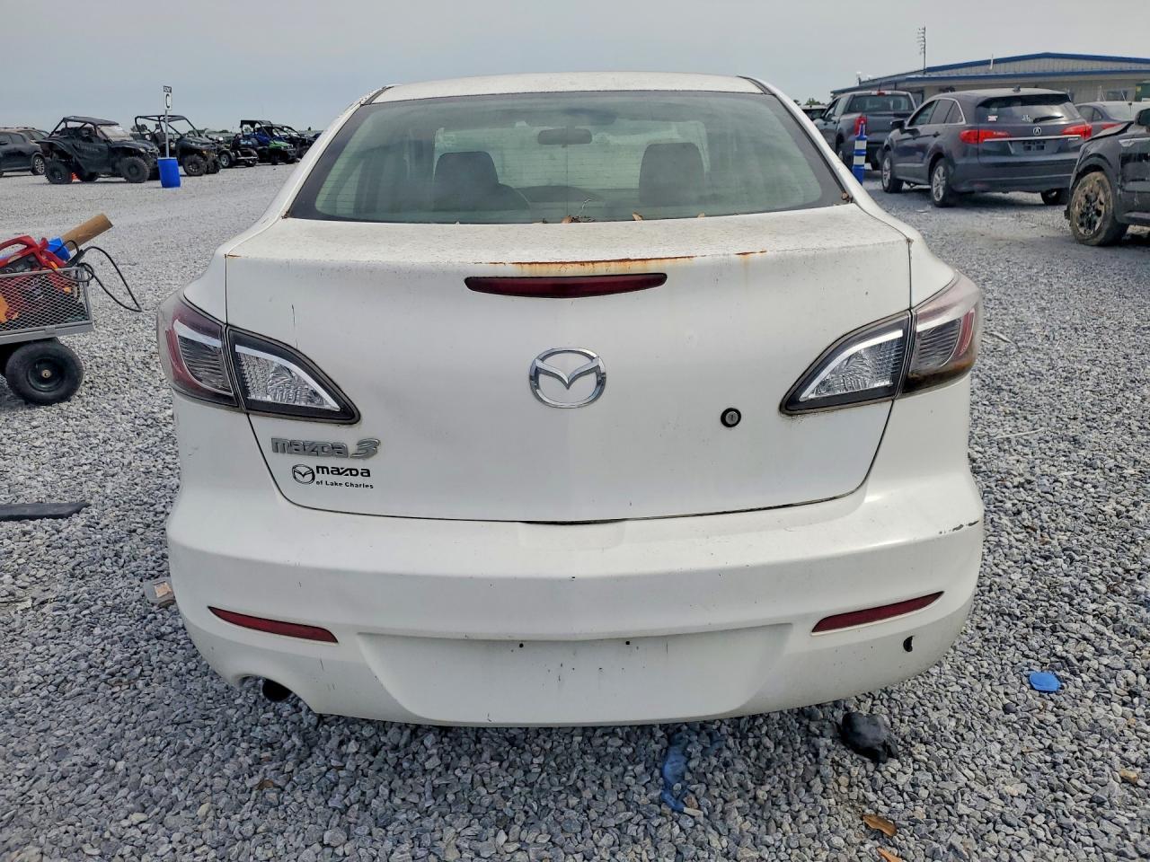 2013 Mazda 3 I - Image 6