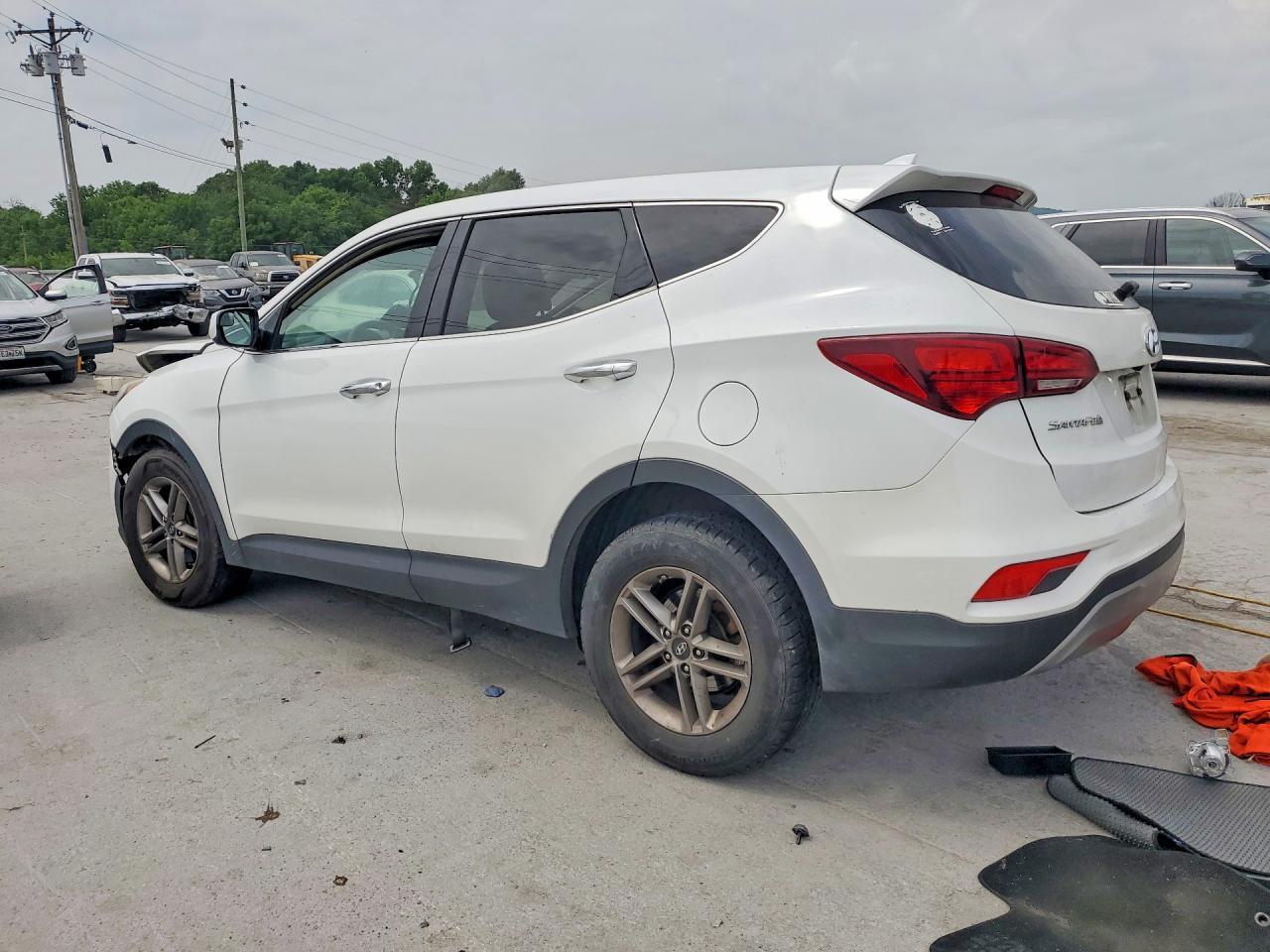 2017 Hyundai Santa Fe Sport 2.4L - Фото 2