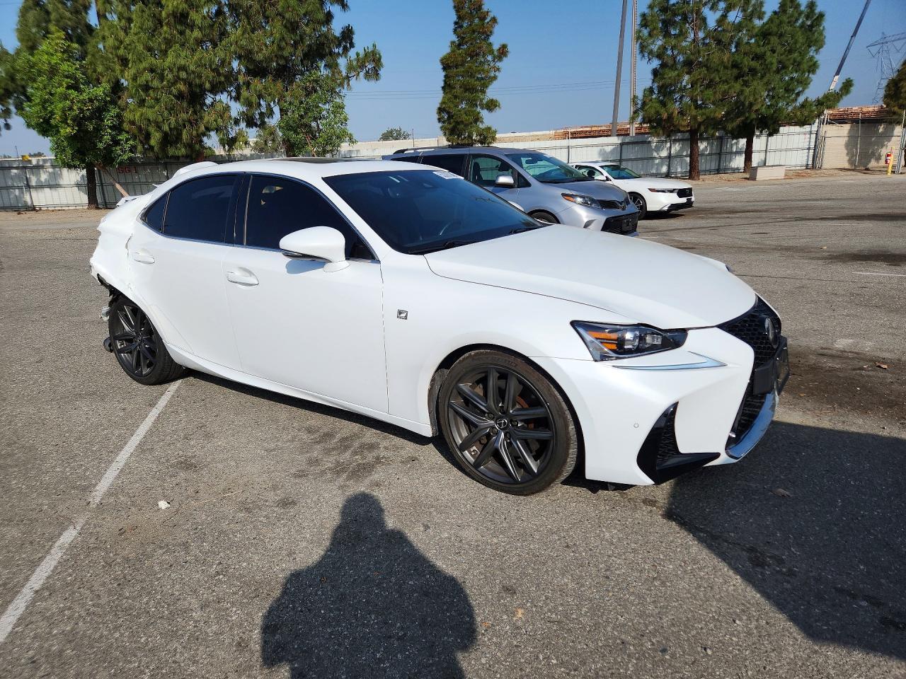 2019 Lexus Is 300 - Фото 4