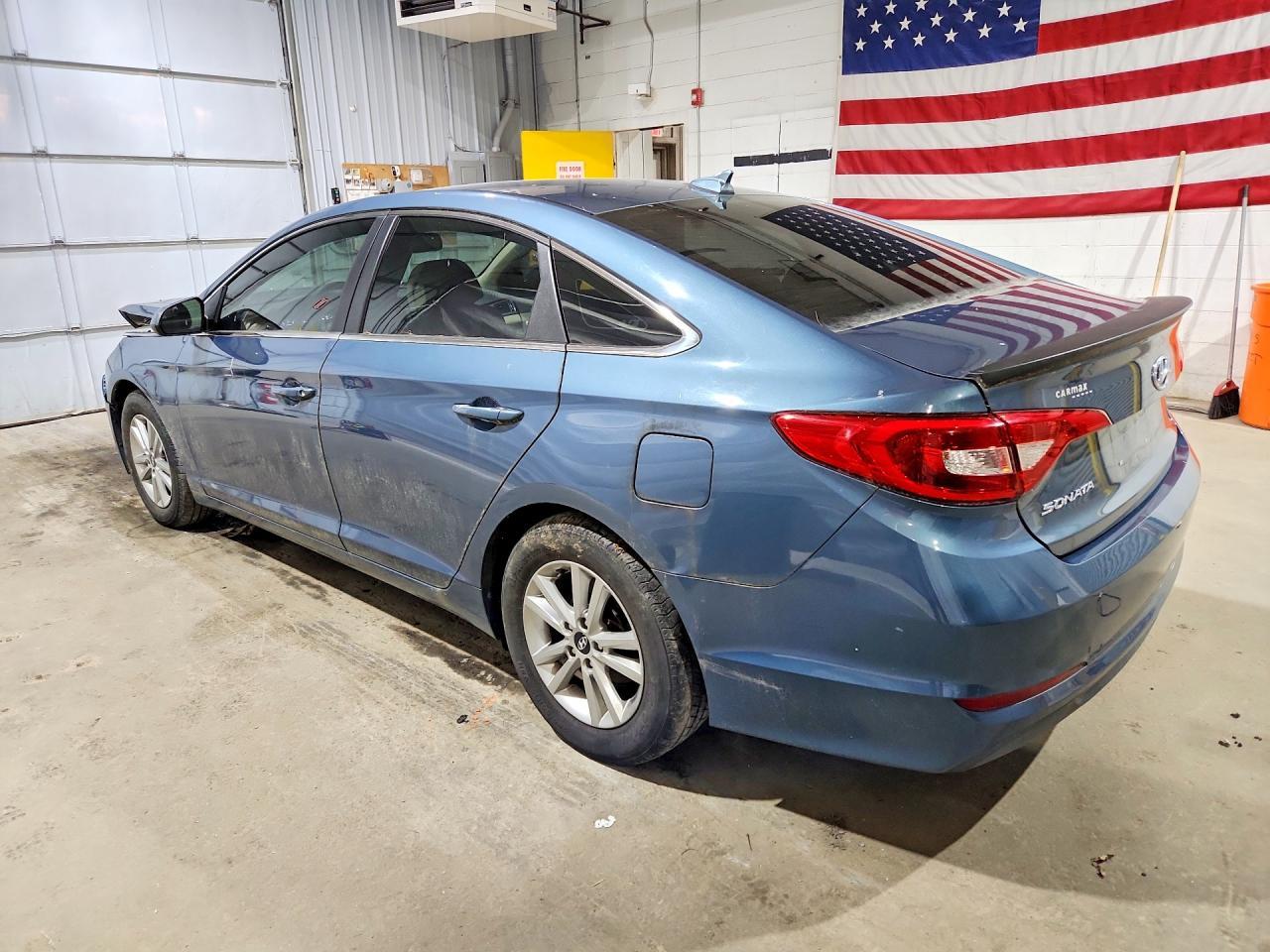 2015 Hyundai Sonata Se - Image 2