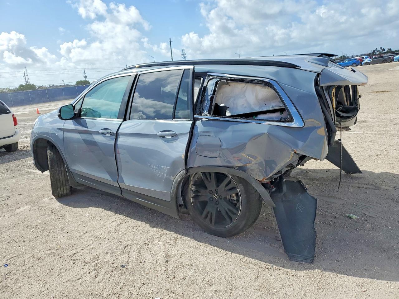 2022 Honda Pilot Se - Фото 2