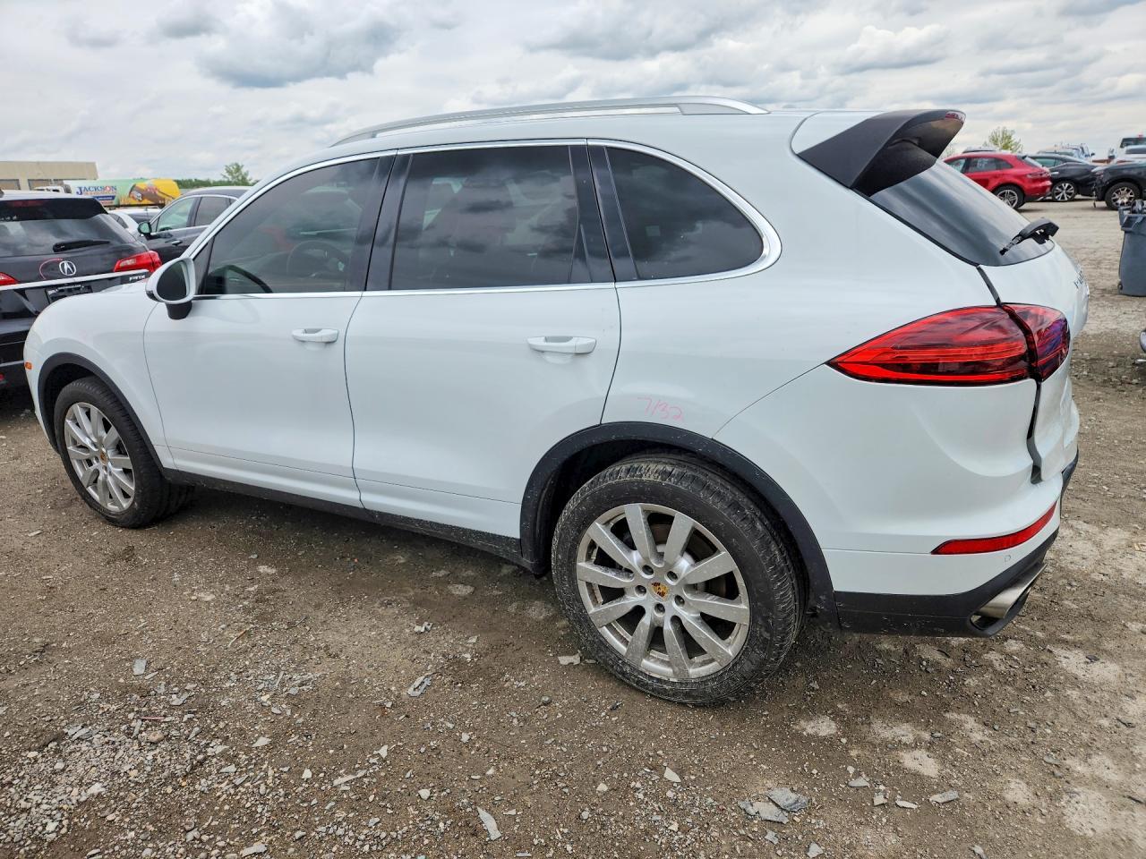 2016 Porsche Cayenne - Фото 2