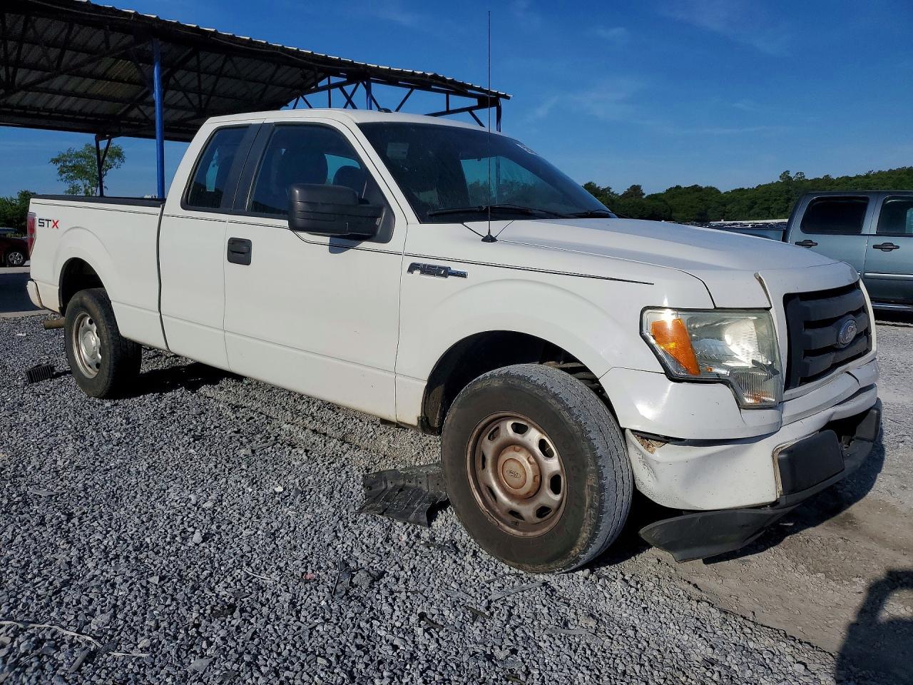 2011 Ford F150 Super Cab - Image 4