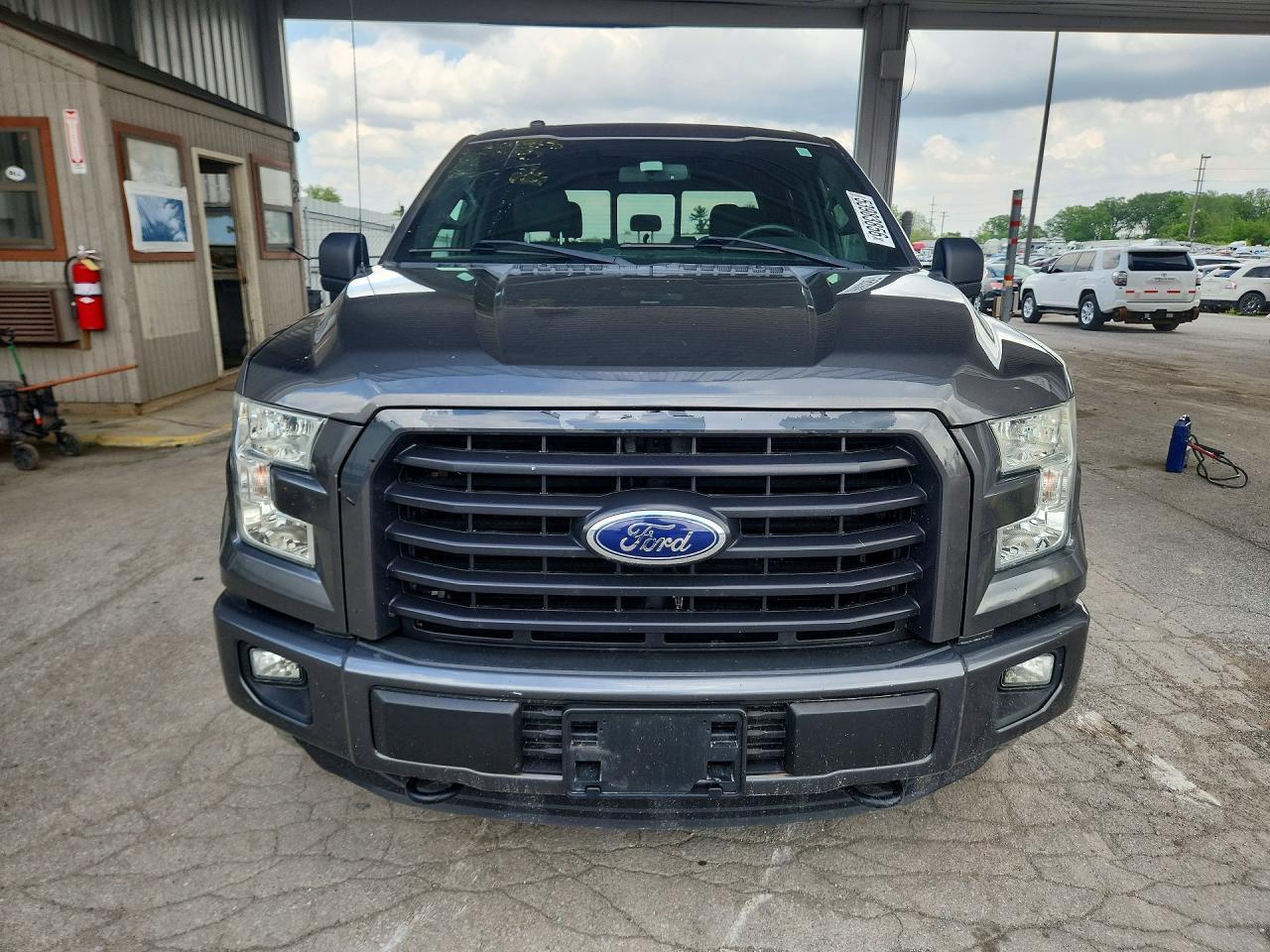 2016 Ford F150 Supercrew - Image 5