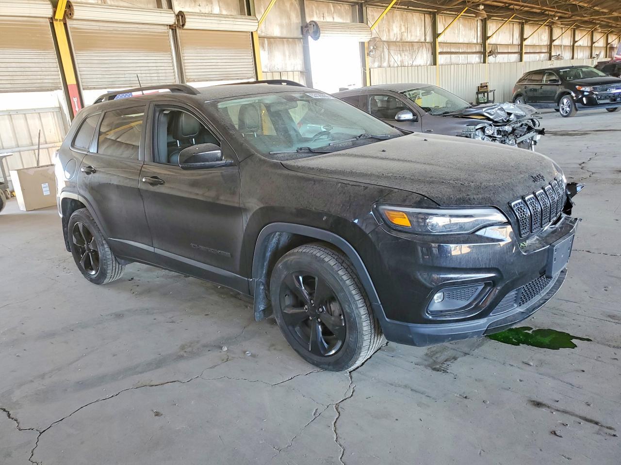 2019 Jeep Cherokee Latitude Plus - Image 4