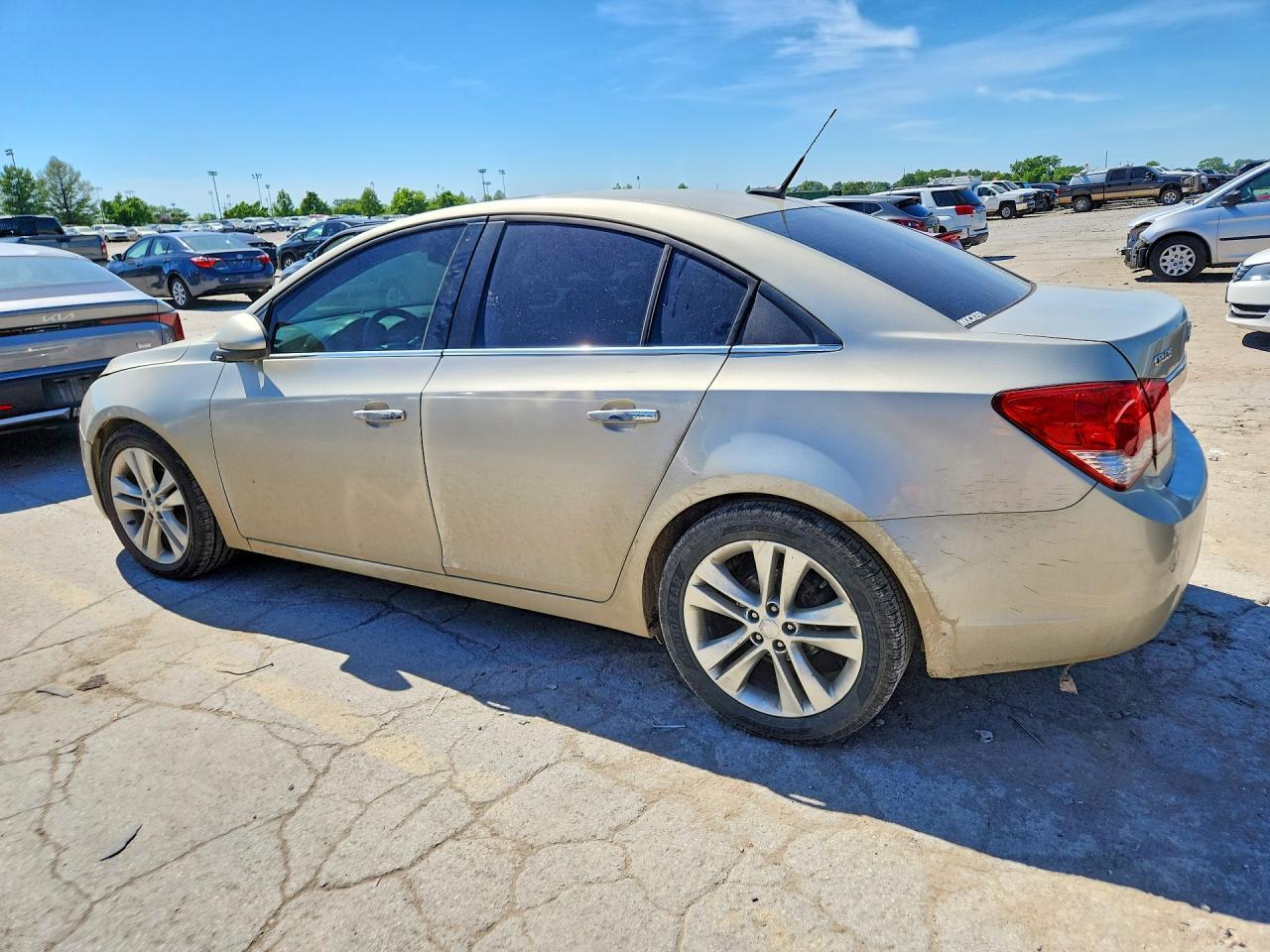 2013 Chevrolet Cruze Ltz - Image 2