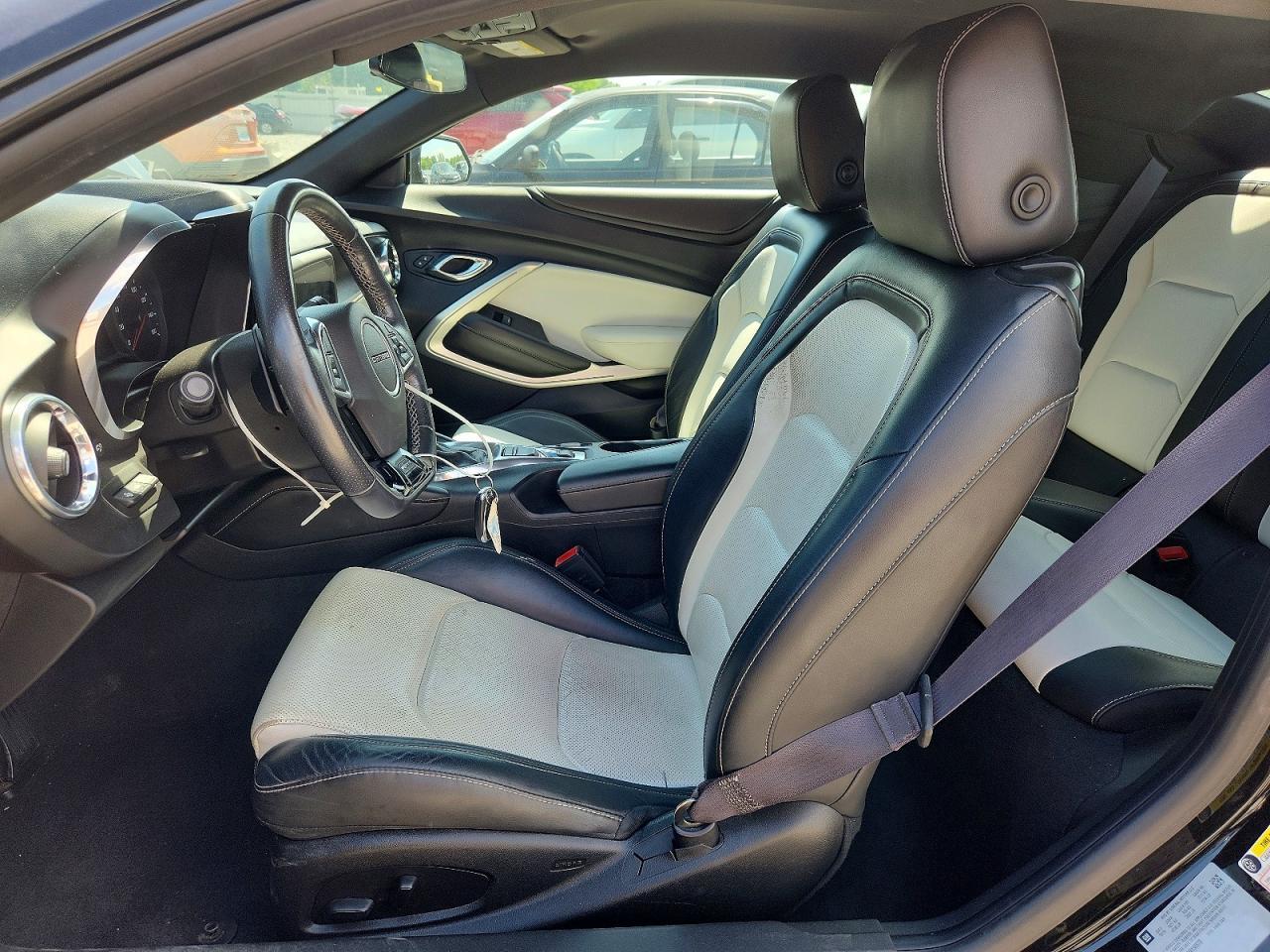 2017 Chevrolet Camaro Lt - Image 7