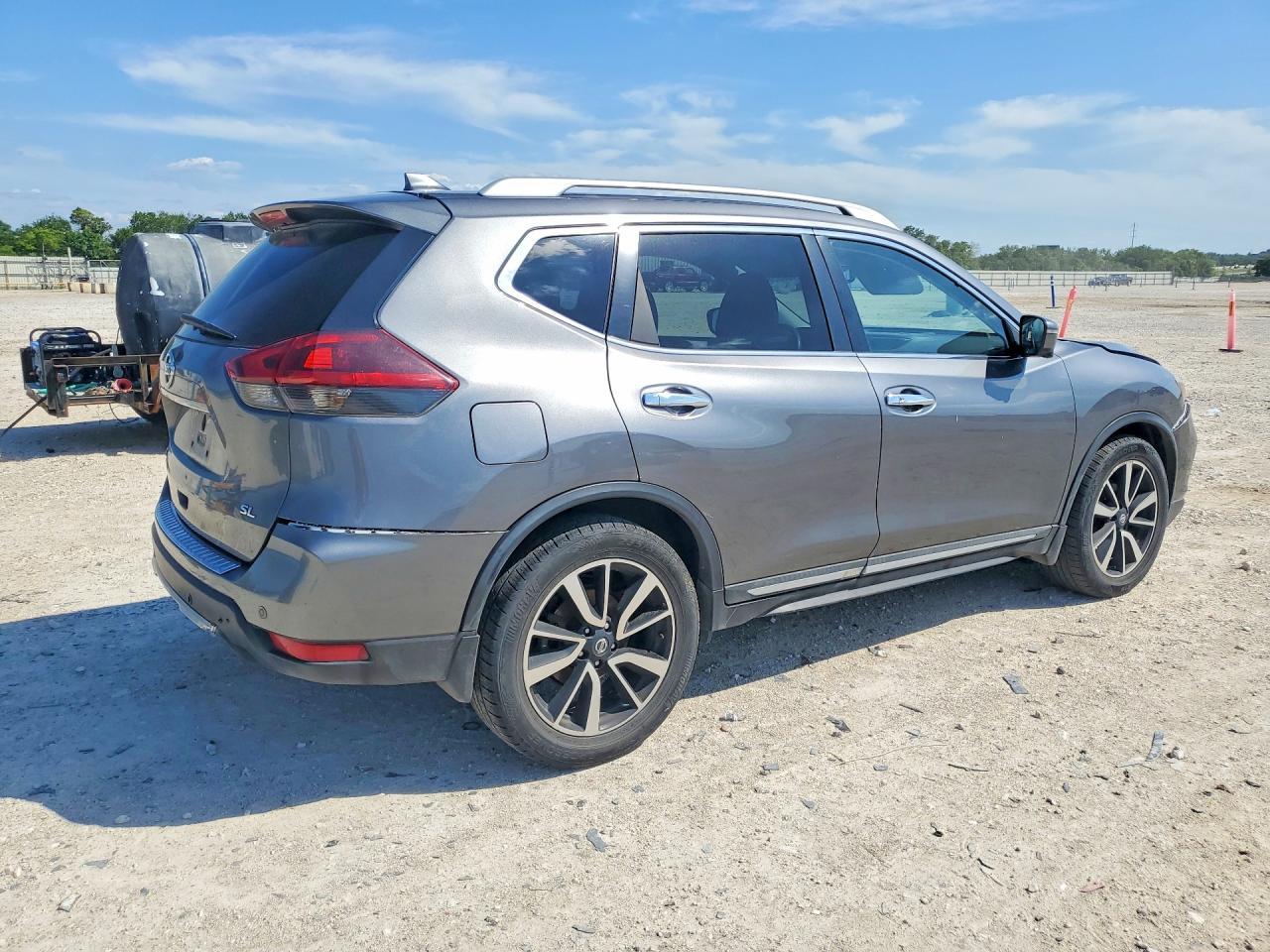 2019 Nissan Rogue - Image 3