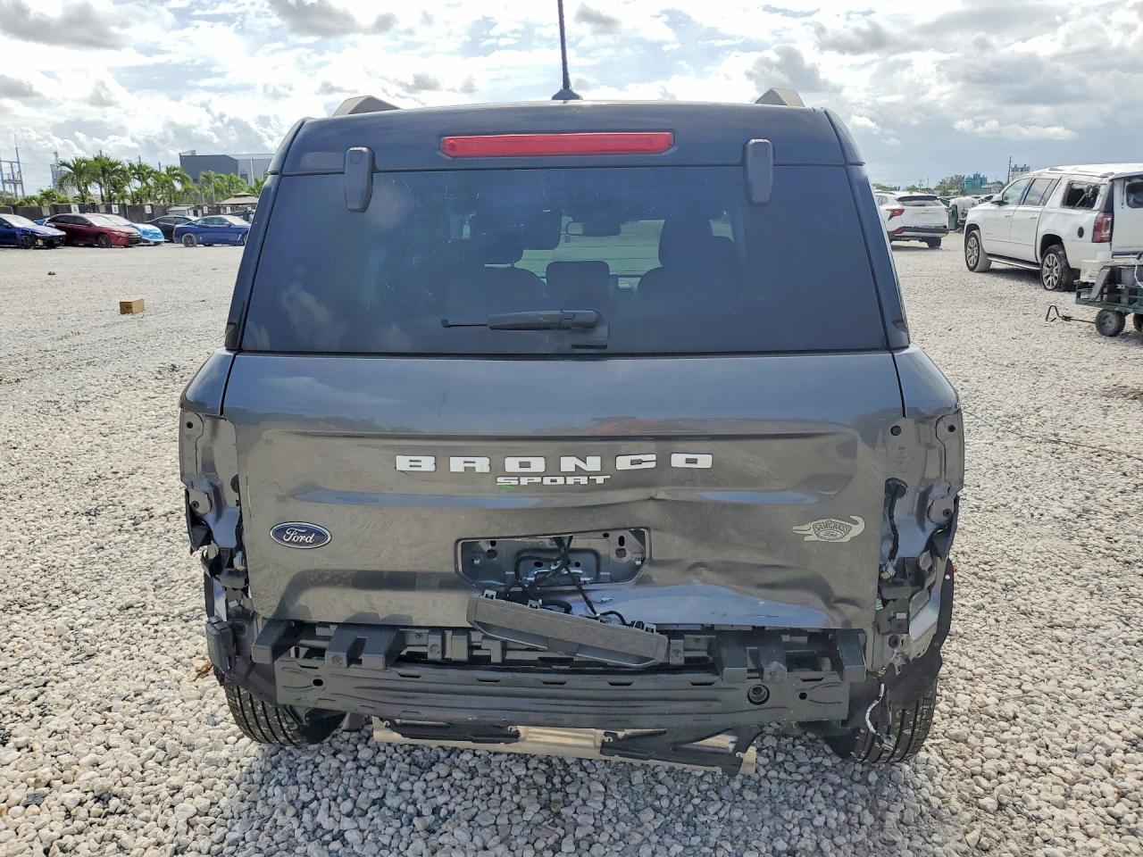 2023 Ford Bronco Sport Outer Banks - Фото 6