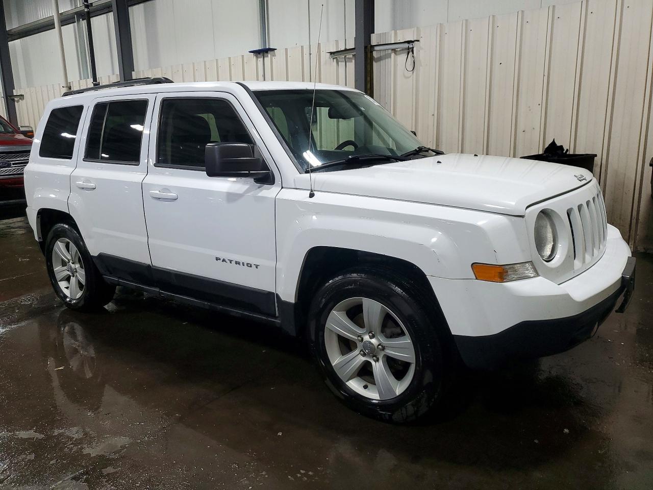 2014 Jeep Patriot Latitude - Image 4