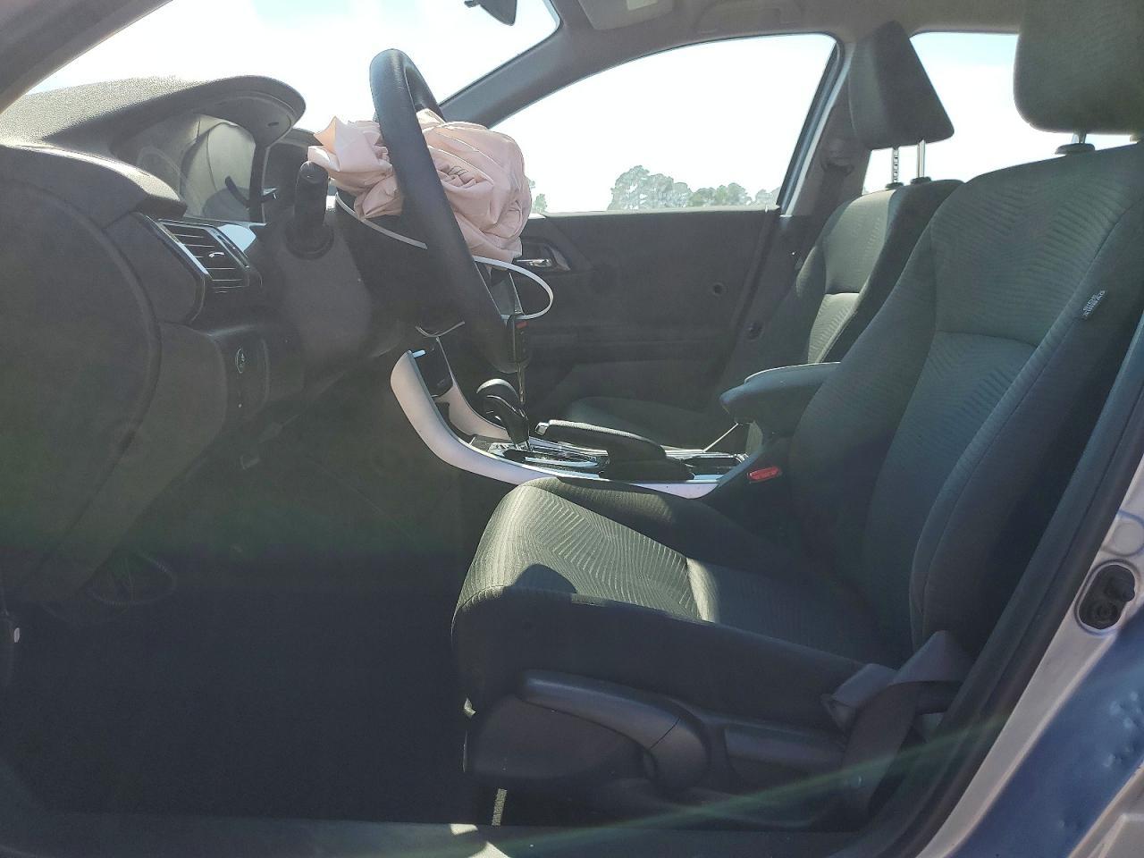 2017 Honda Accord Lx - Image 7