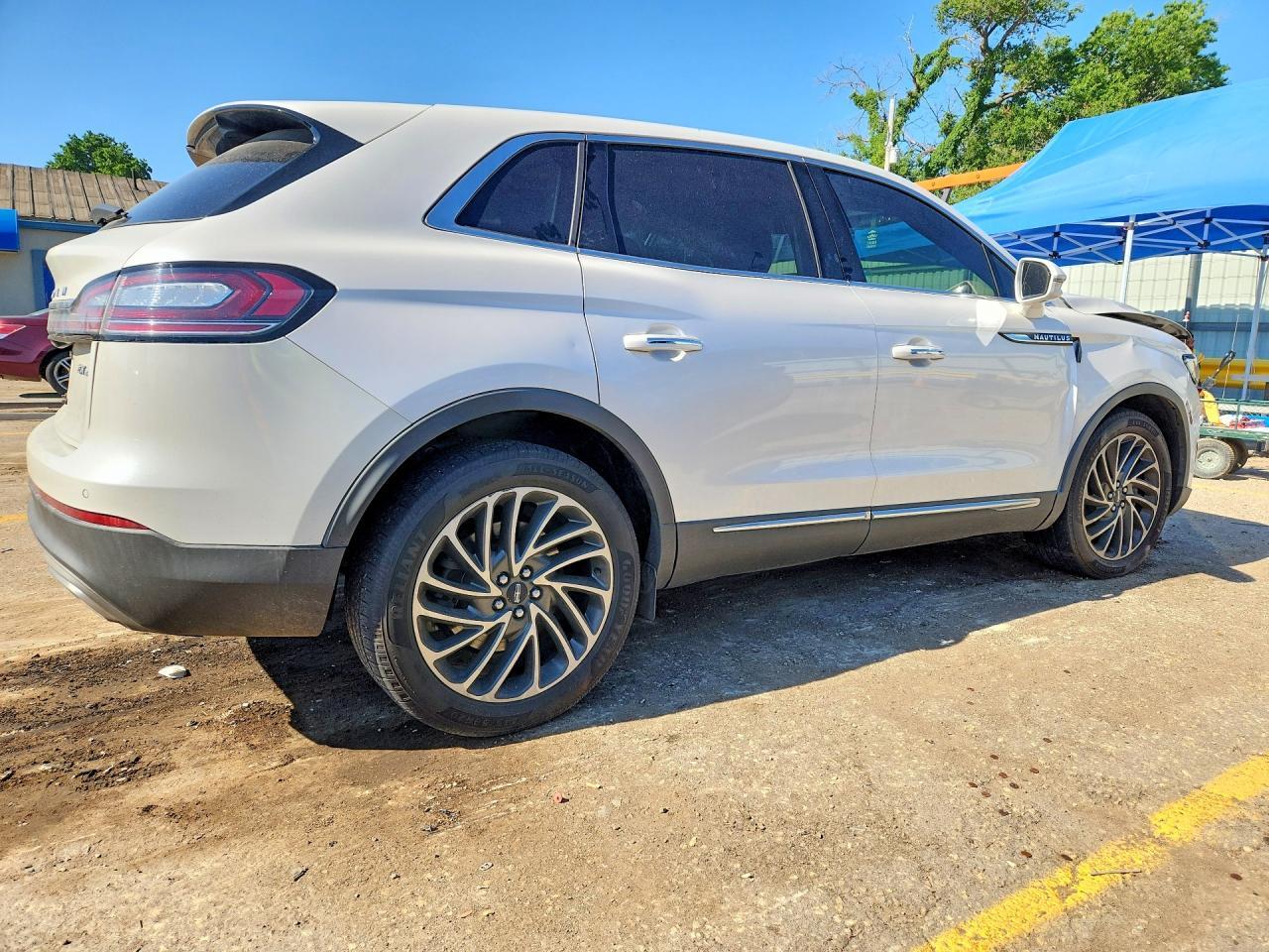 2019 Lincoln Nautilus Reserve - Фото 3