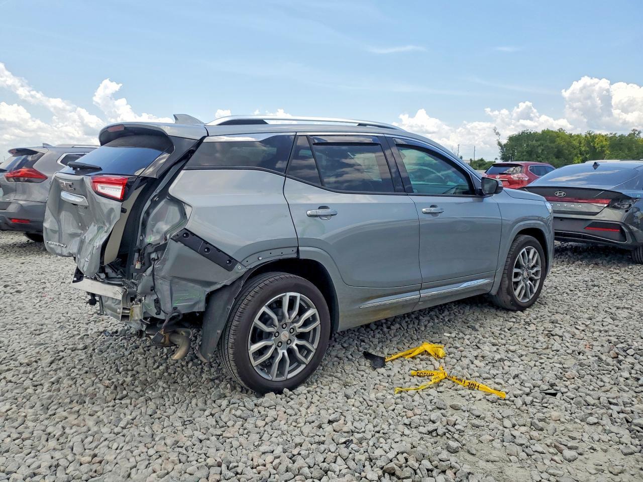 2024 GMC Terrain Denali - Фото 3
