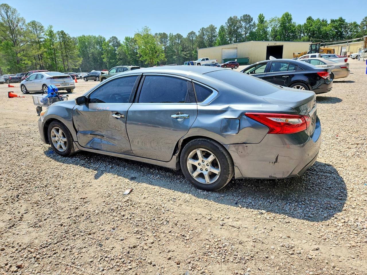 2016 Nissan Altima 2.5 S - Image 2