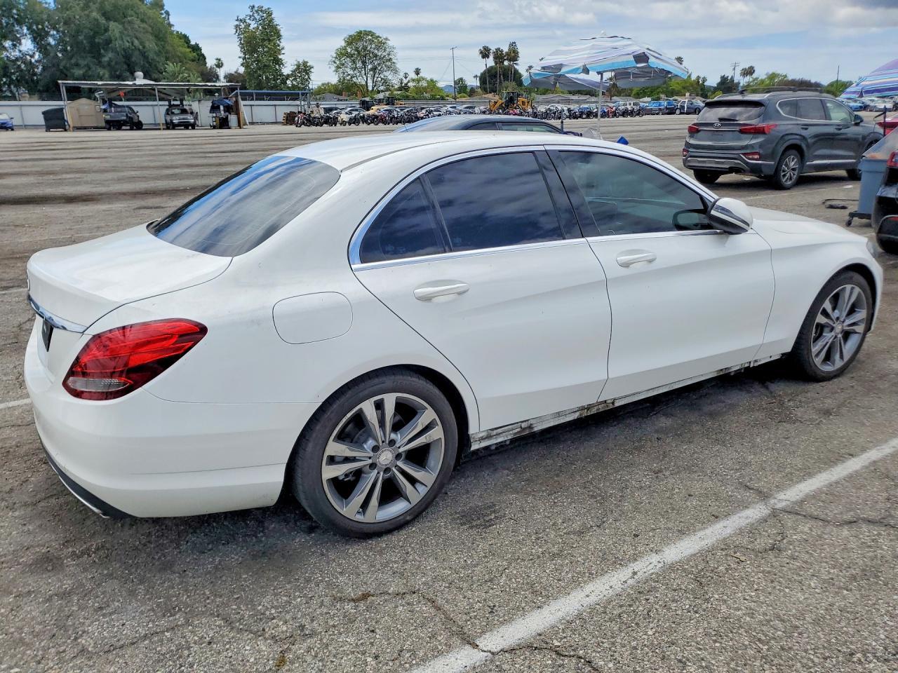 2017 Mercedes-Benz C 300 - Image 3
