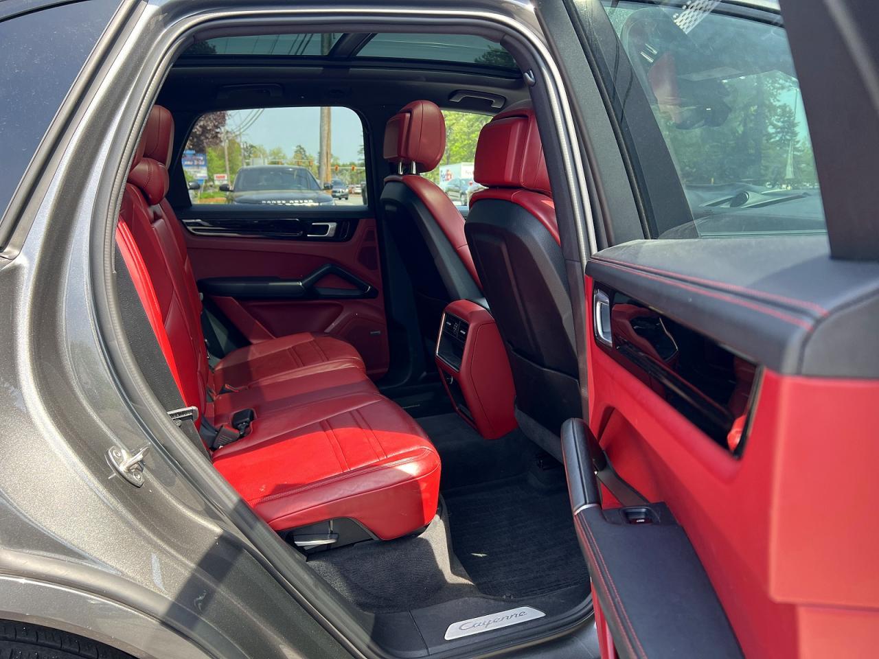 2019 Porsche Cayenne - Фото 6