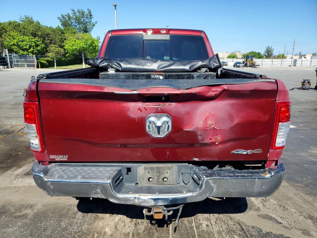 2022 Ram 2500 Tradesman - Фото 6