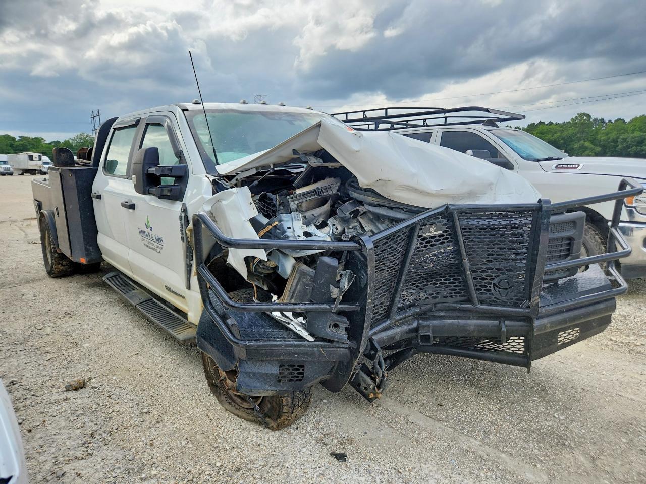 2023 Ford F350 Super Duty - Фото 4