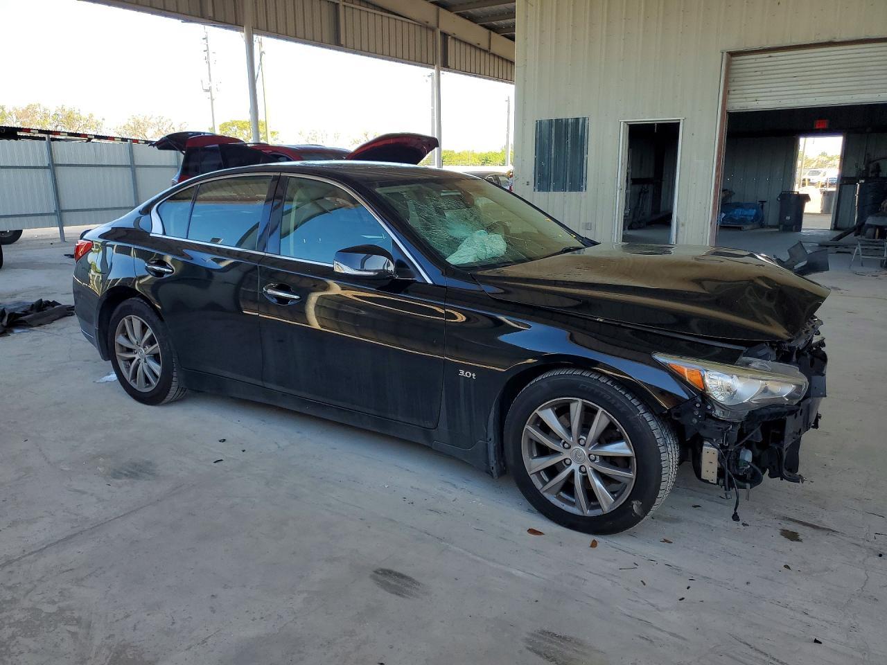 2016 Infiniti Q50 3.0T Premium - Фото 4