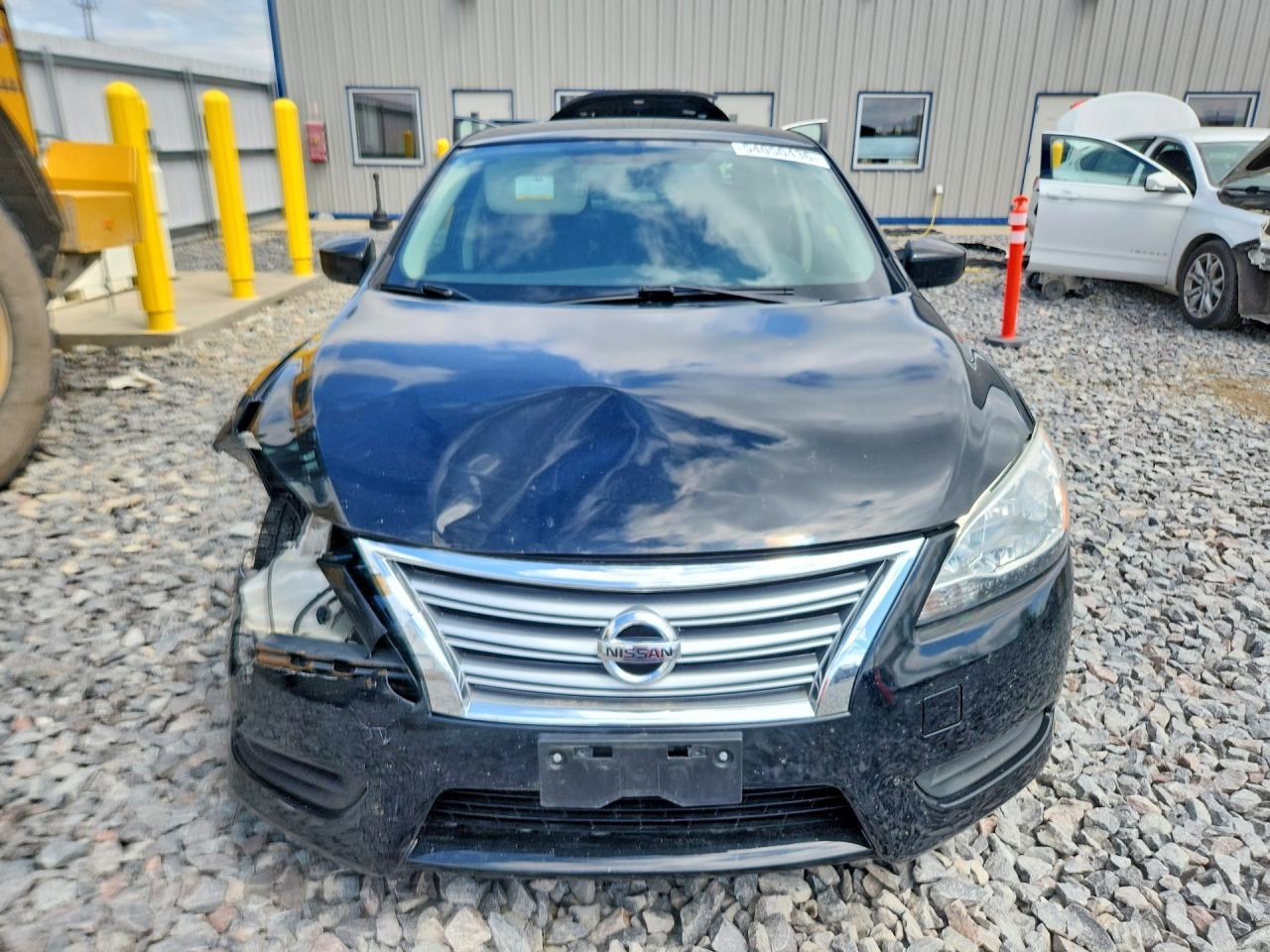 2015 Nissan Sentra S - Image 5