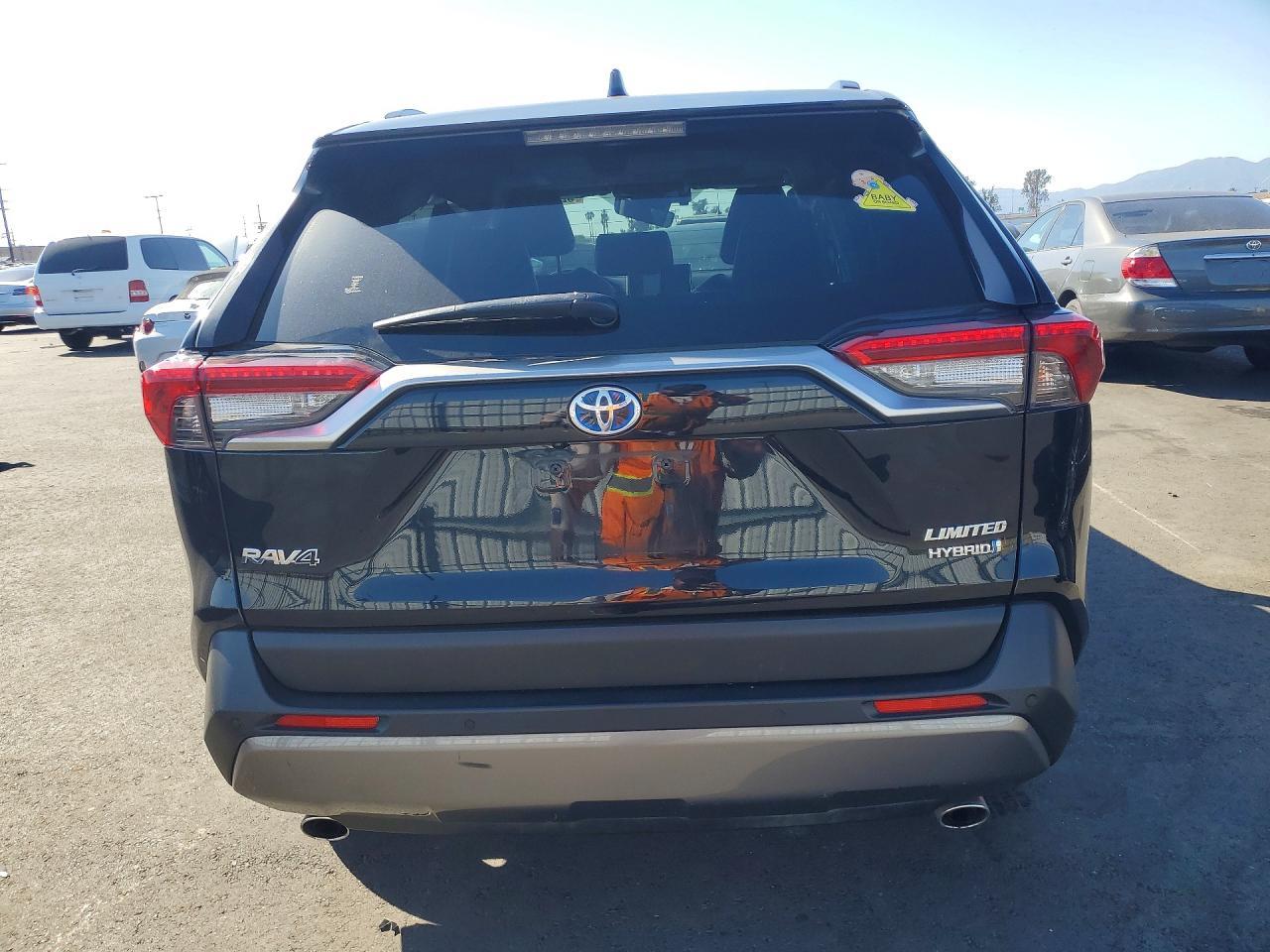 2020 Toyota Rav4 Limited - Фото 6