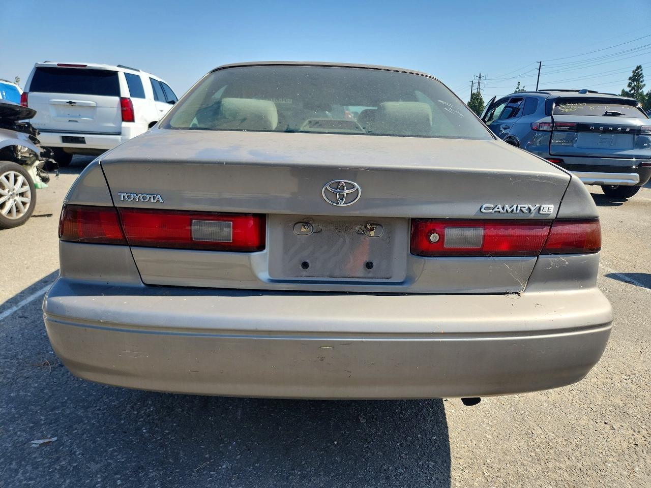 1999 Toyota Camry Ce - Фото 6