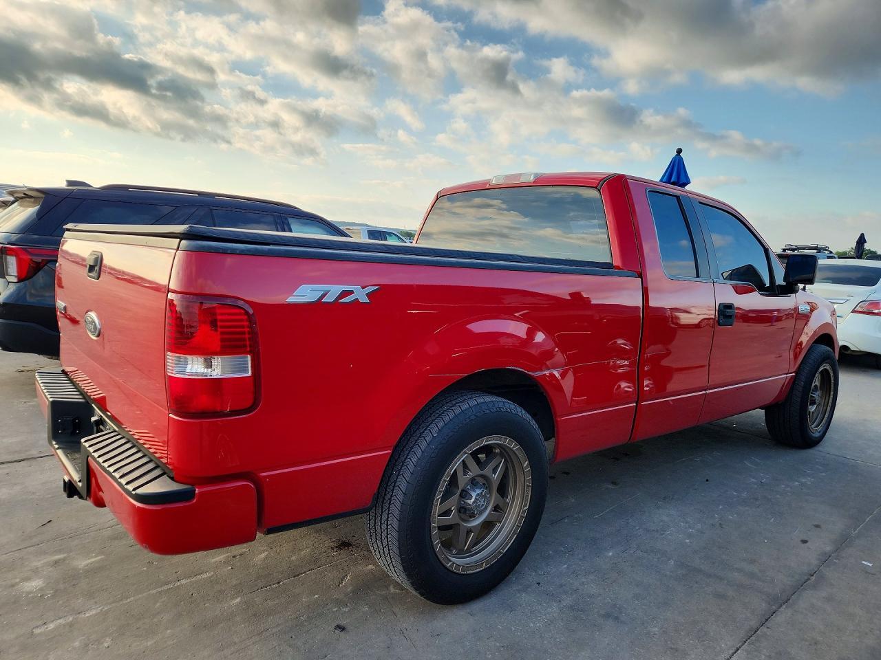 2005 Ford F150 - Фото 3