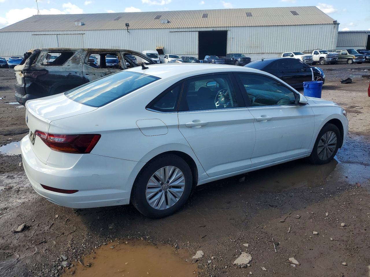 2019 Volkswagen Jetta S - Фото 3