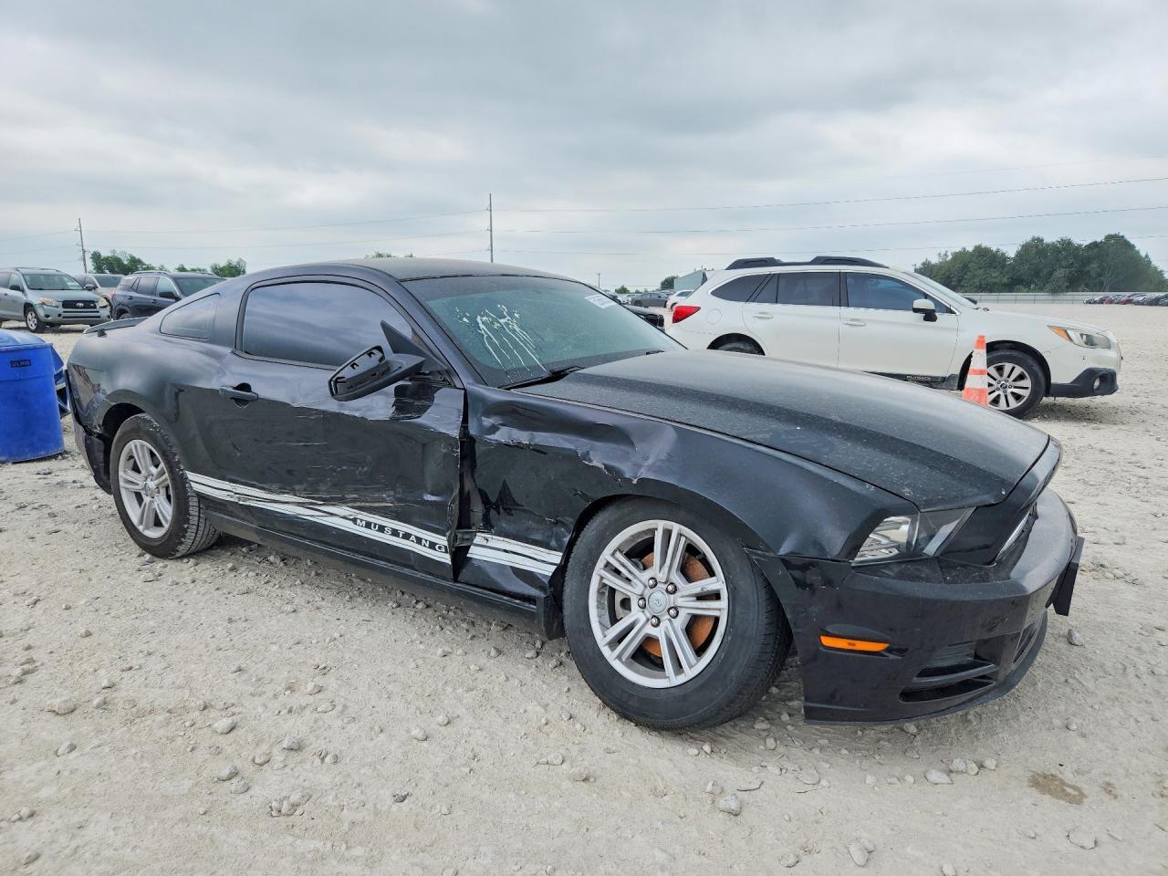 2013 Ford Mustang - Image 4