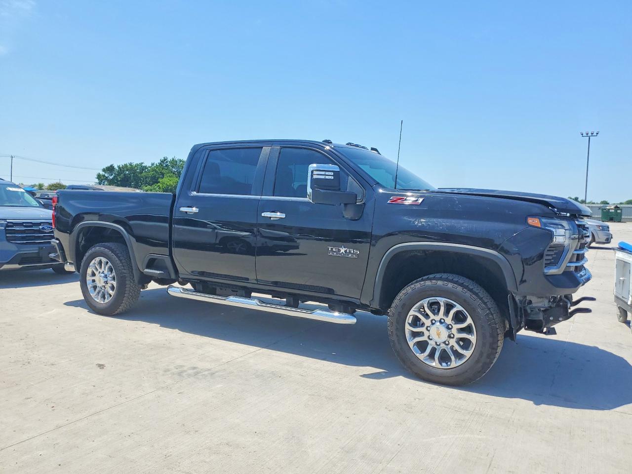 2025 Chevrolet Silverado K2500 Heavy Duty Lt - Image 4