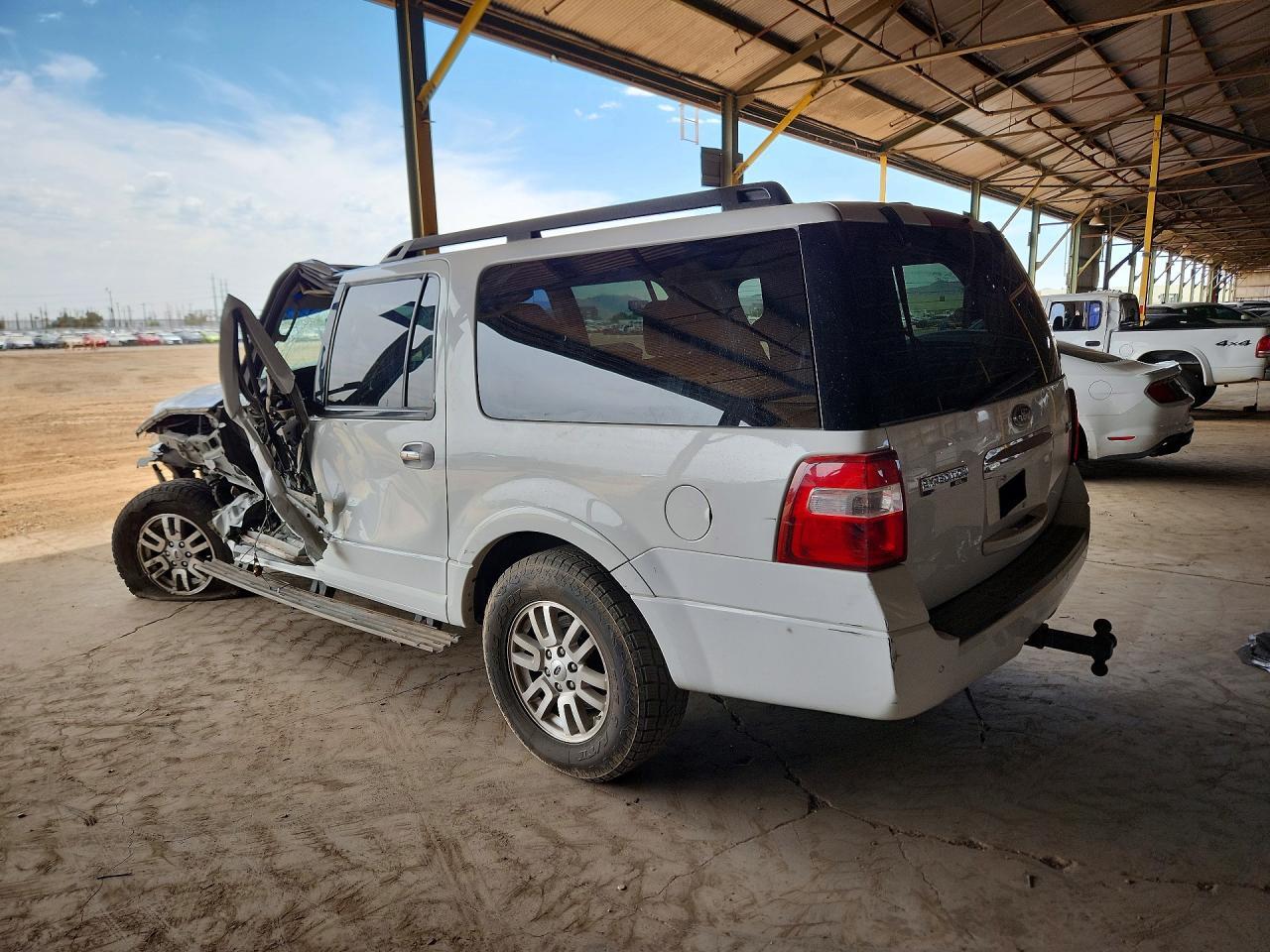 2012 Ford Expedition El Xlt - Фото 2