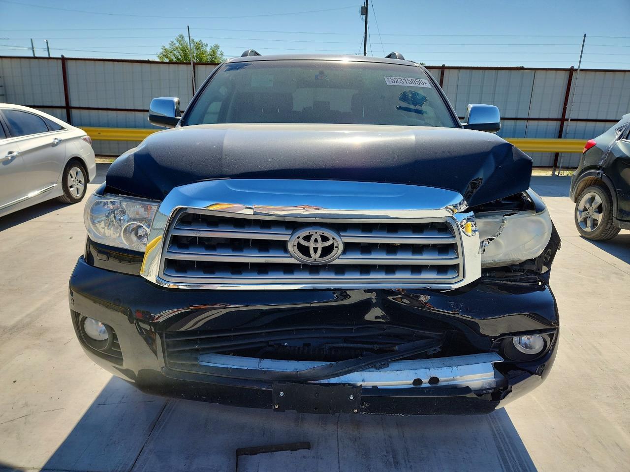 2016 Toyota Sequoia Limited - Image 5