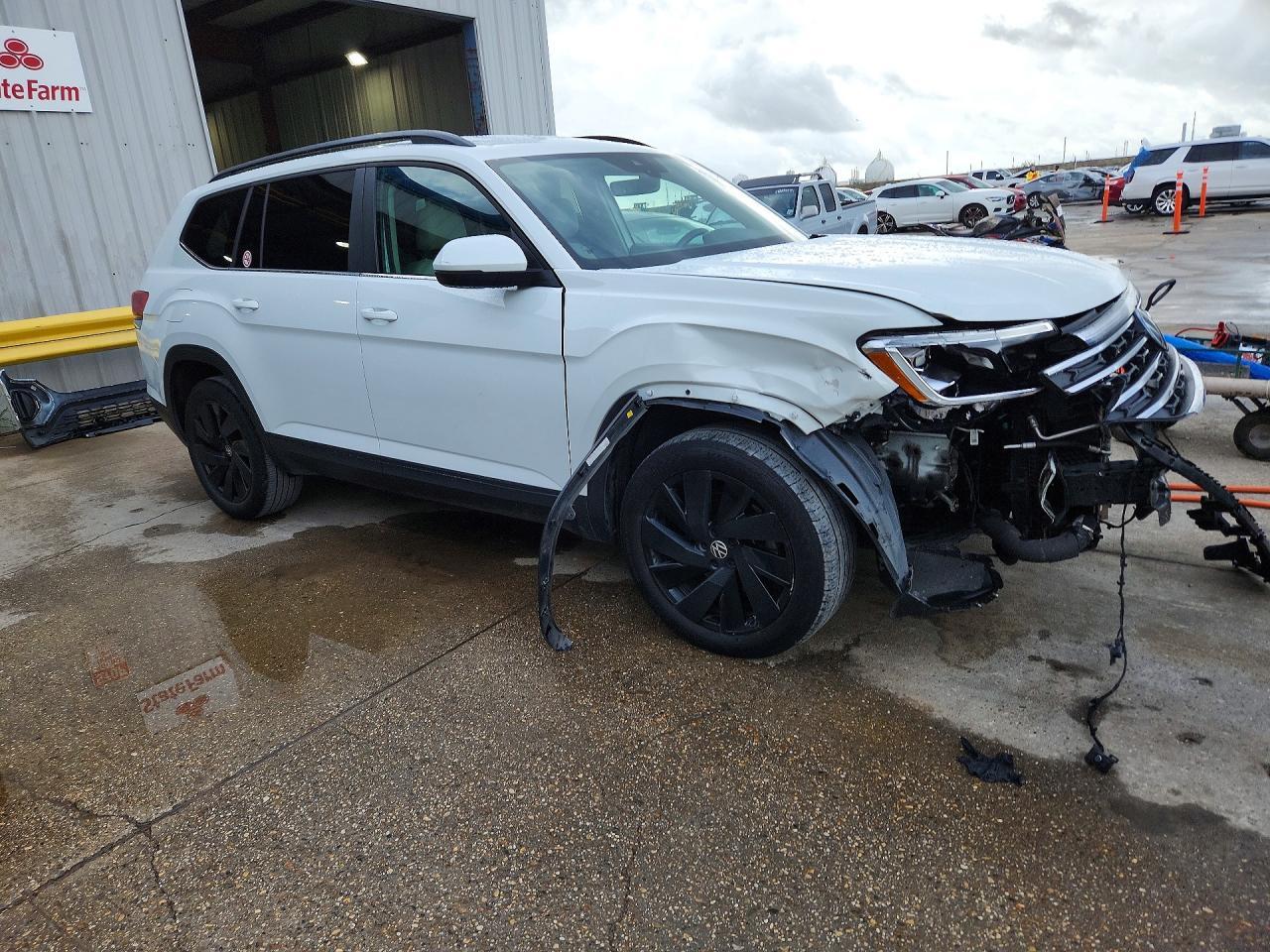 2024 Volkswagen Atlas Se - Image 4
