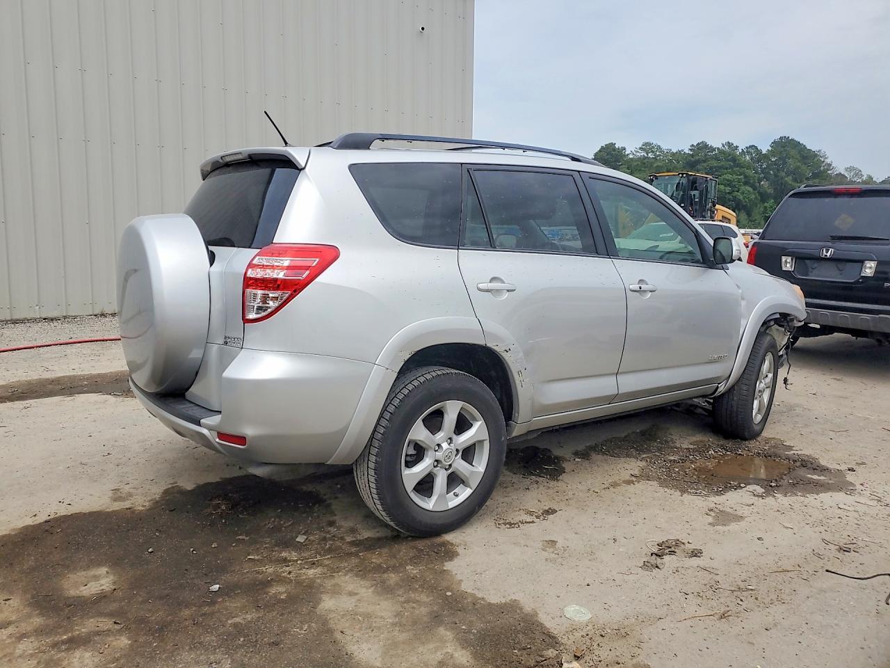 2012 Toyota Rav4 Limited - Image 3
