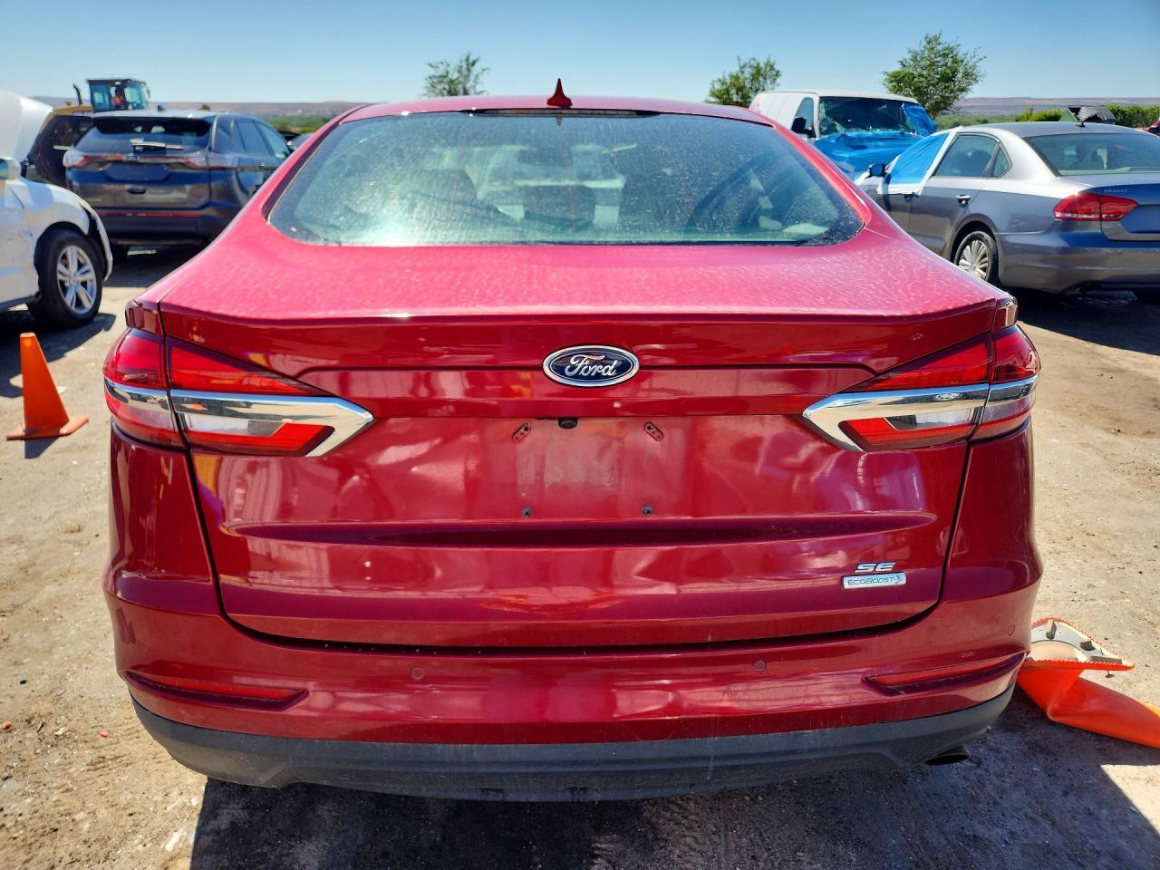 2020 Ford Fusion Se - Image 6