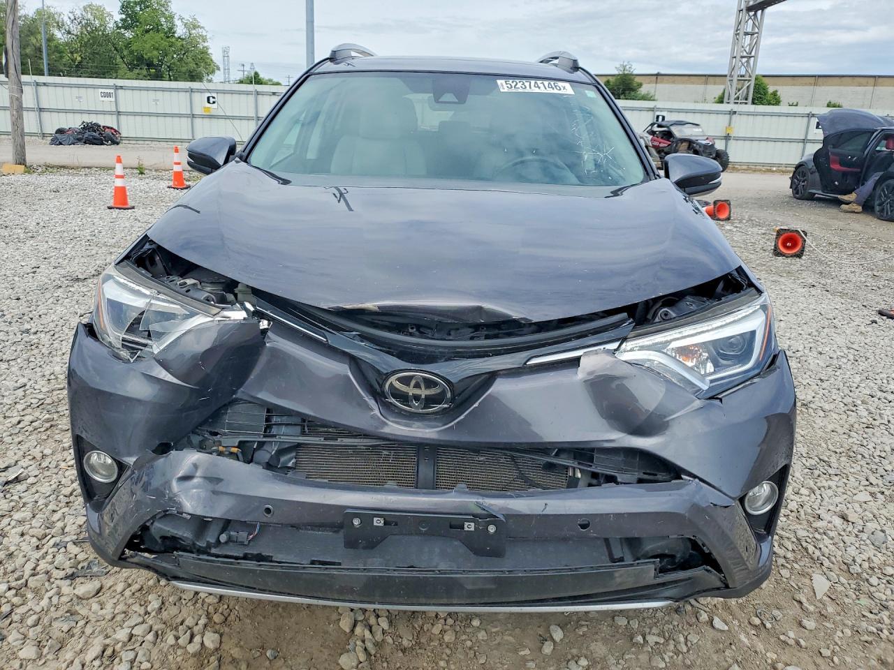 2017 Toyota Rav4 Limited - Image 5