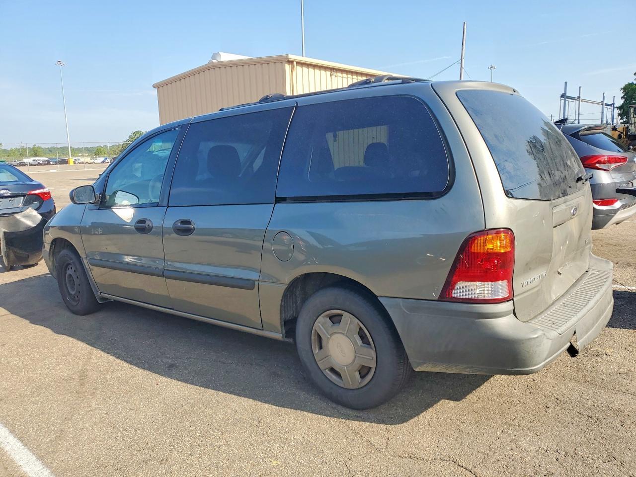 2001 Ford Windstar Lx - Image 2