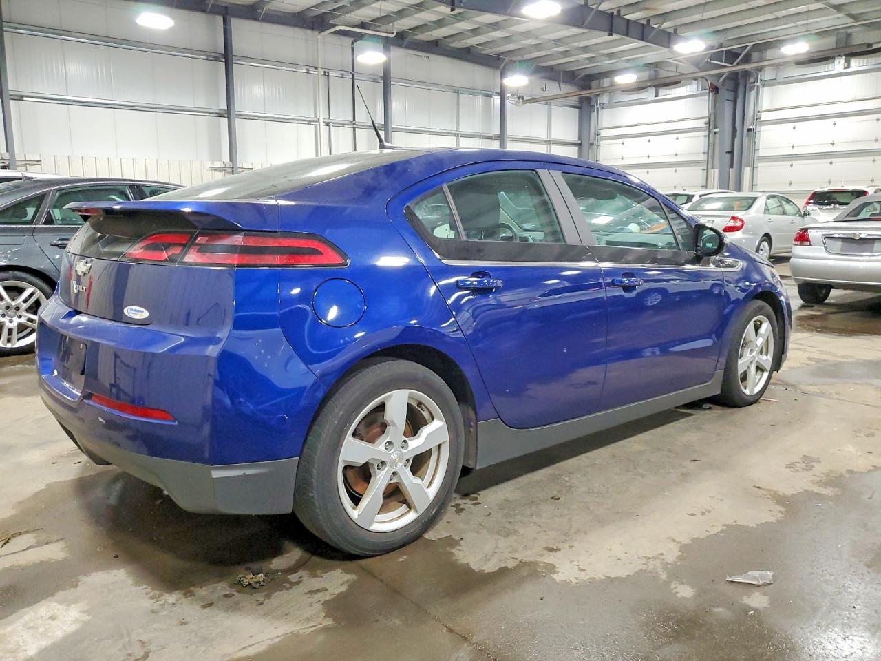 2013 Chevrolet Volt - Фото 3