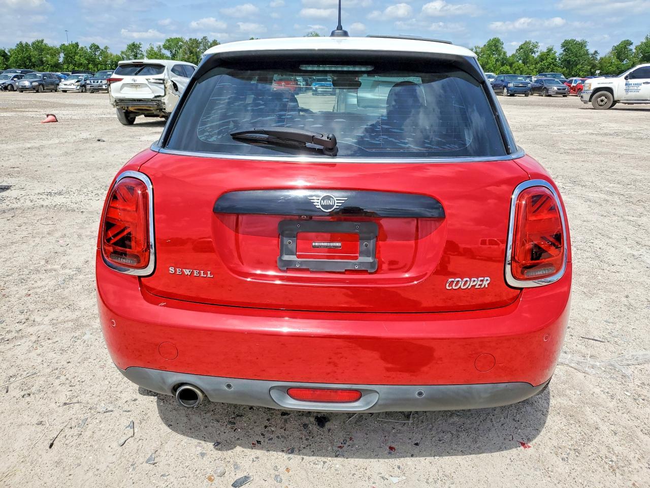 2019 Mini Cooper - Image 6